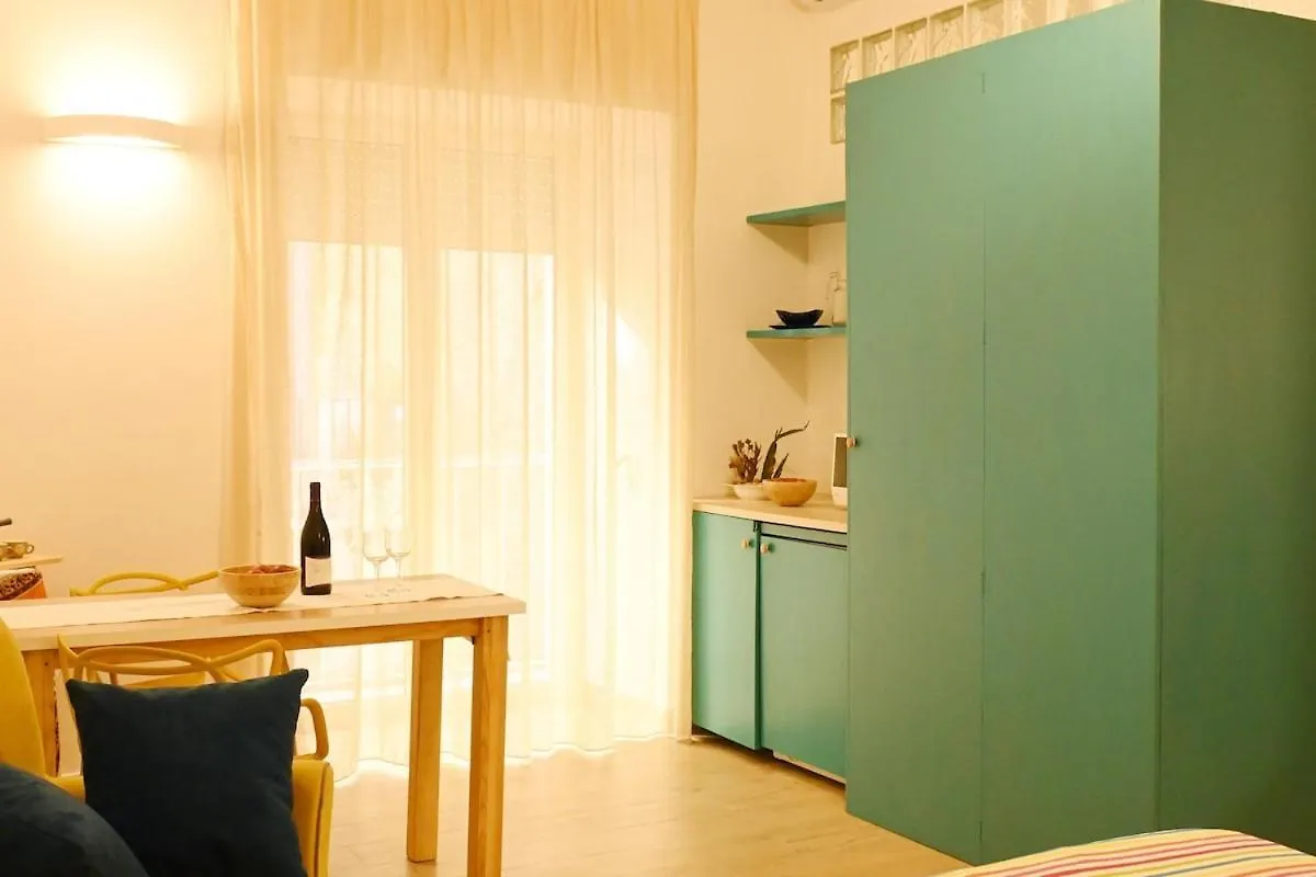 Lilli'S Apartment Naples 0*,  Italy