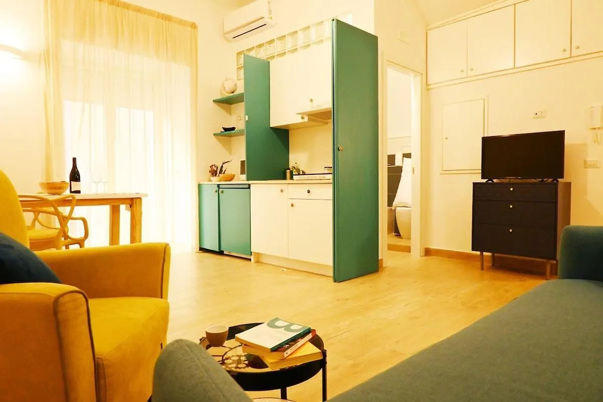 Lilli'S Apartment Naples