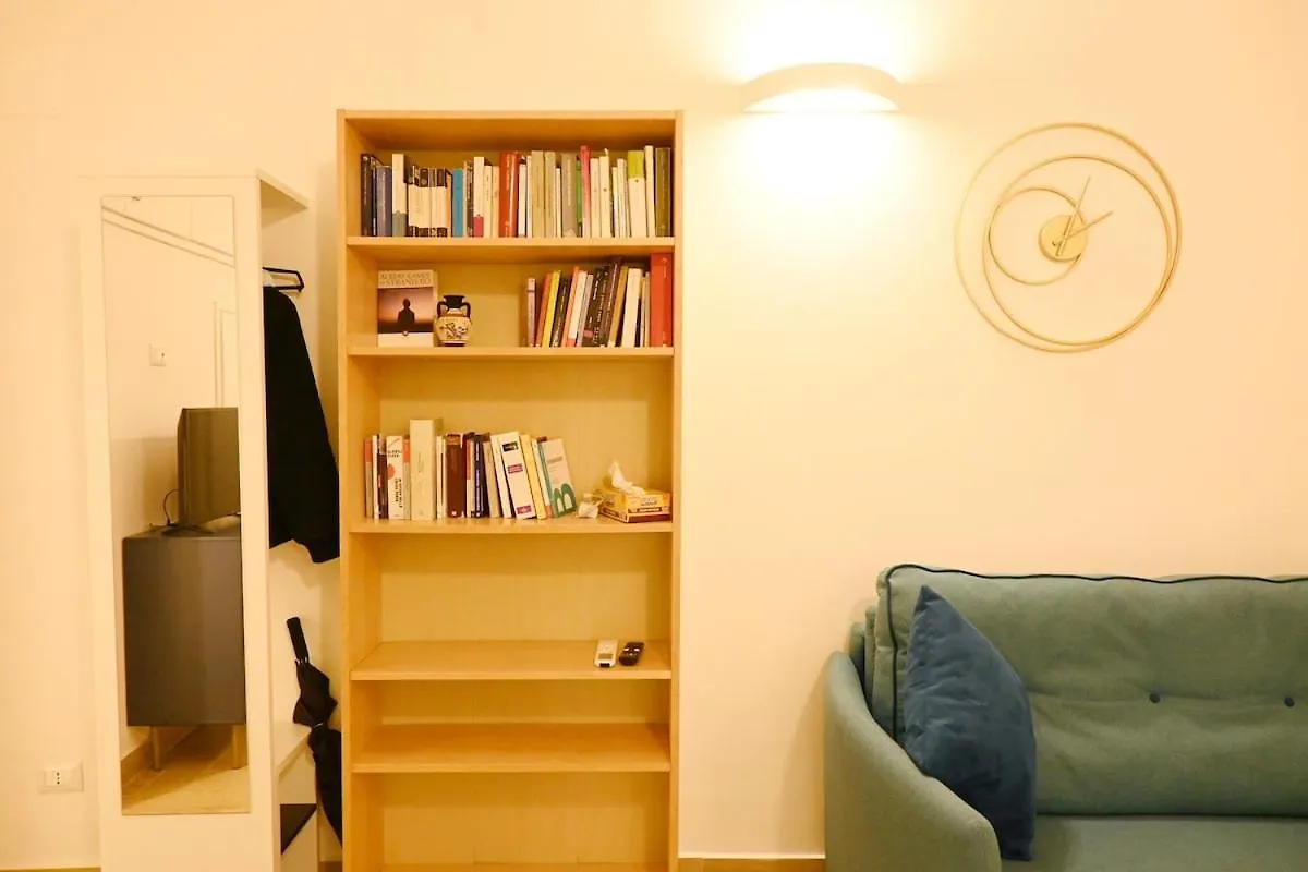 Lilli'S Apartment 那不勒斯 0*,