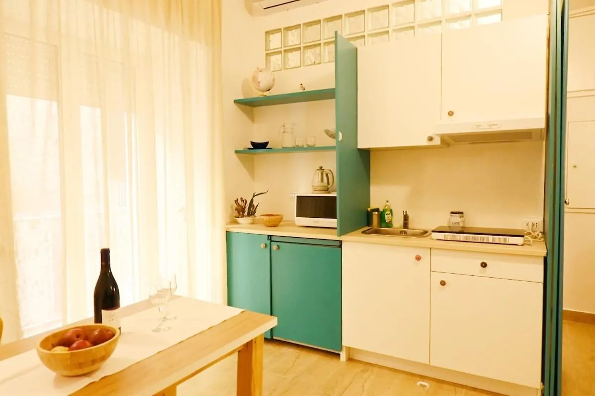 Lilli'S Apartment Naples Italy